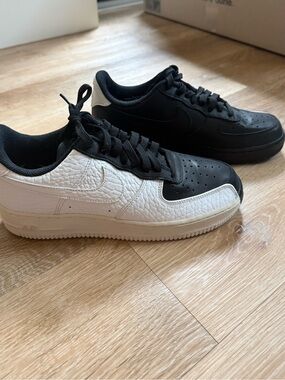 NikeAir Force 1 Low '07 LV8 'Split' size 8